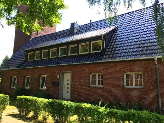 Ferienwohnungen Arp "2O" Mit Garten Und Parkplatz Itzehoe Bagian luar foto